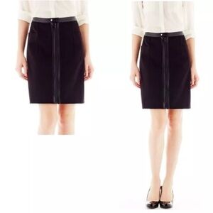 Joe Fresh black pencil skirt size 2 with pockets